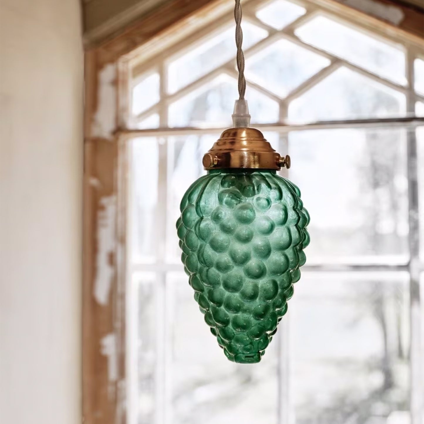 Nora pendant light with green grape glass and brass details – AK Interior Living