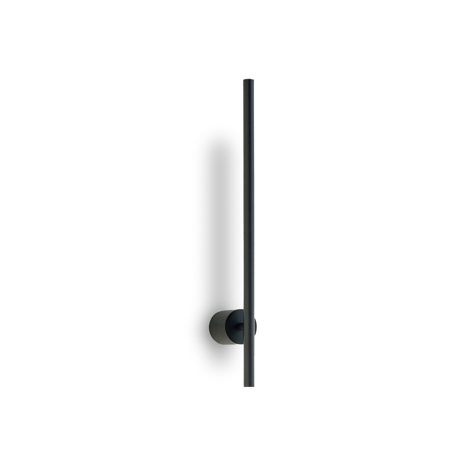 KEIRA Wall Lamp – Minimalist Lighting in Black or Brass