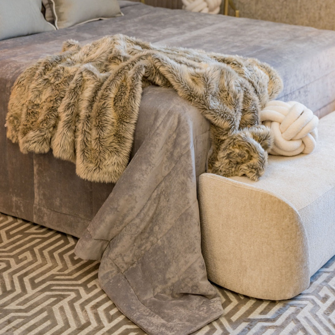 LEBRON Large silver shimmer faux fur throw blanket with luxurious texture.