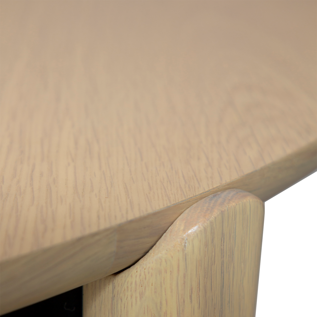 EMILY round dining table in whitewashed oak veneer with whitewashed oak legs – AK Interior Living
