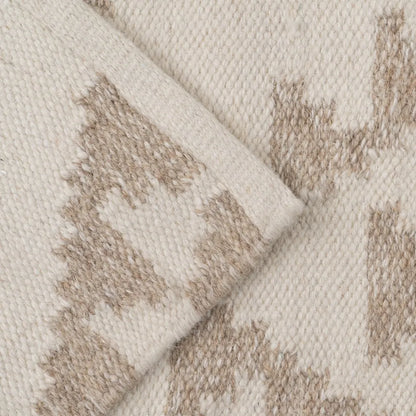 Sofia natural white wool-cotton carpet with diamond pattern